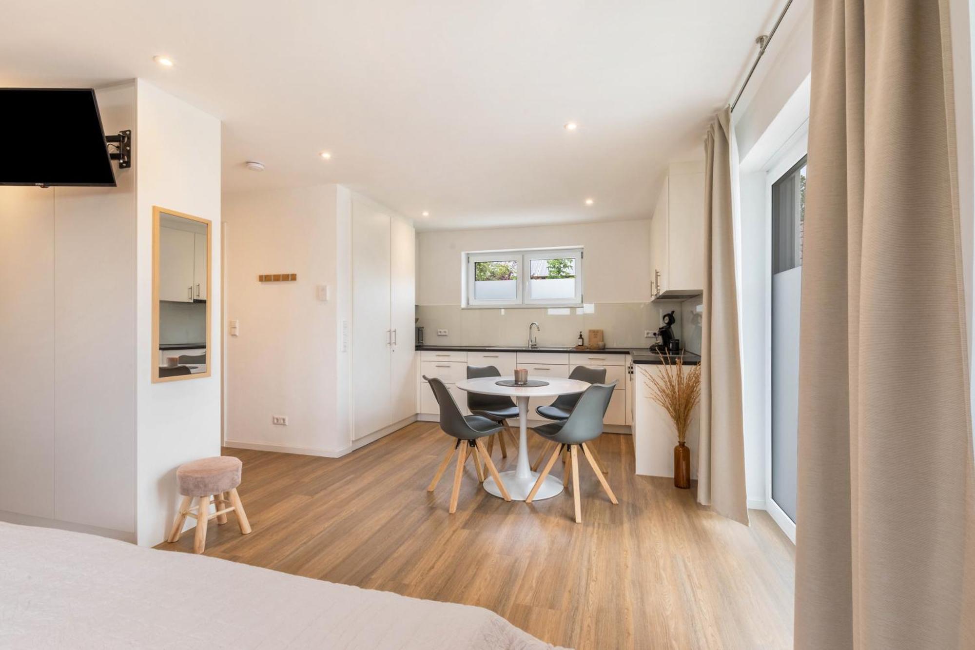 Studio 2 Parkside Apartments Günzburg Exteriér fotografie